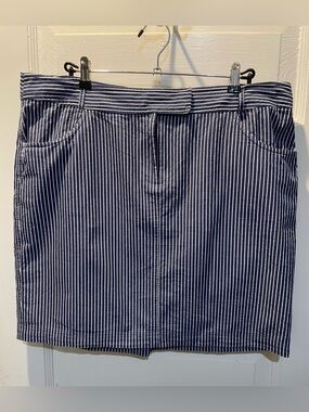Van Heusen Navy and White Pinstripe Skirt, Size 18
